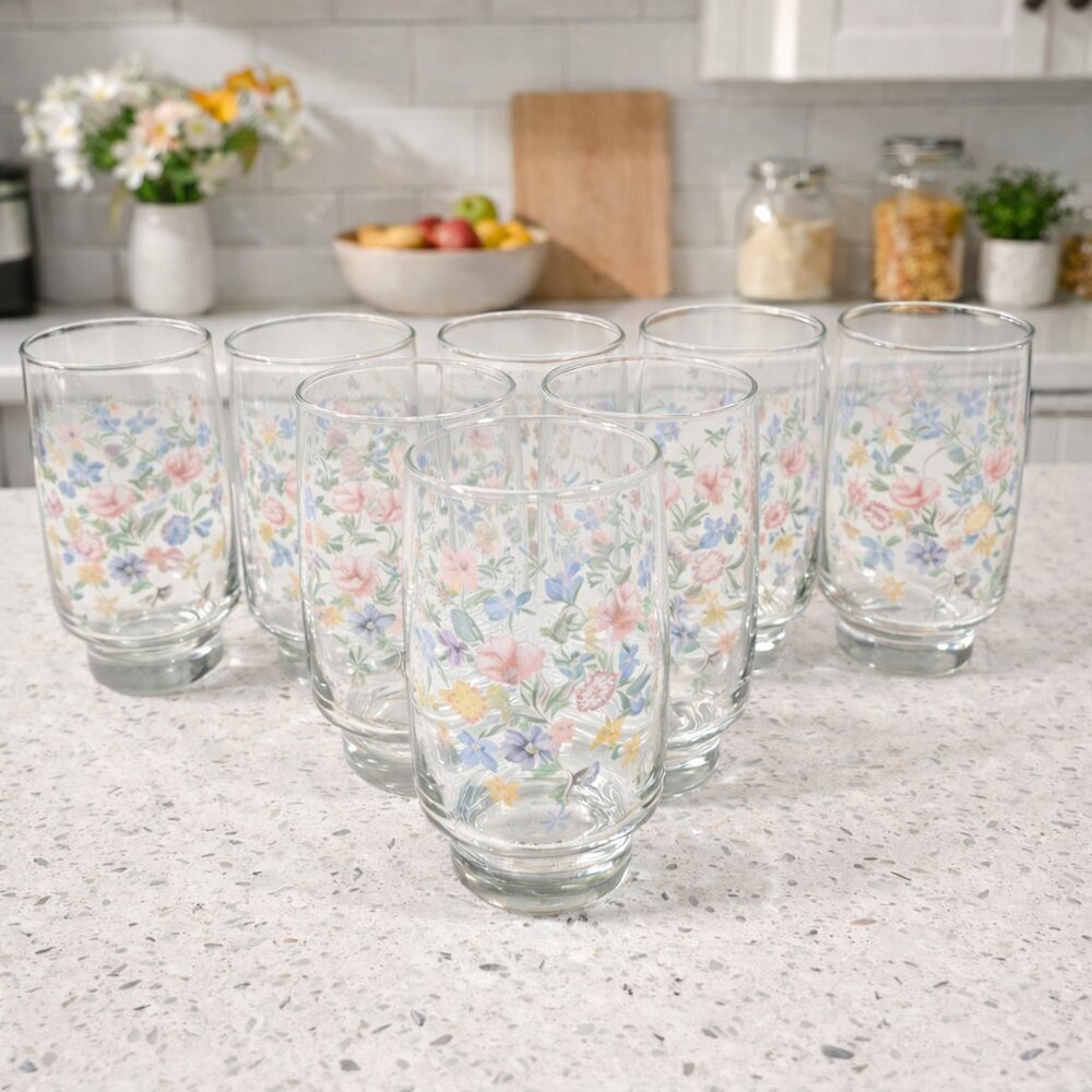 Vintage 1980s 8pc Set Arcoroc France Glasses / Tumblers with Floral Design